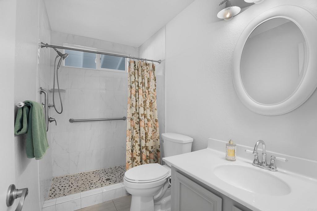 2010 W San Marcos Boulevard 23