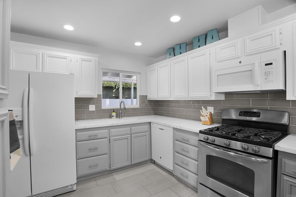 2010 W San Marcos Boulevard 23