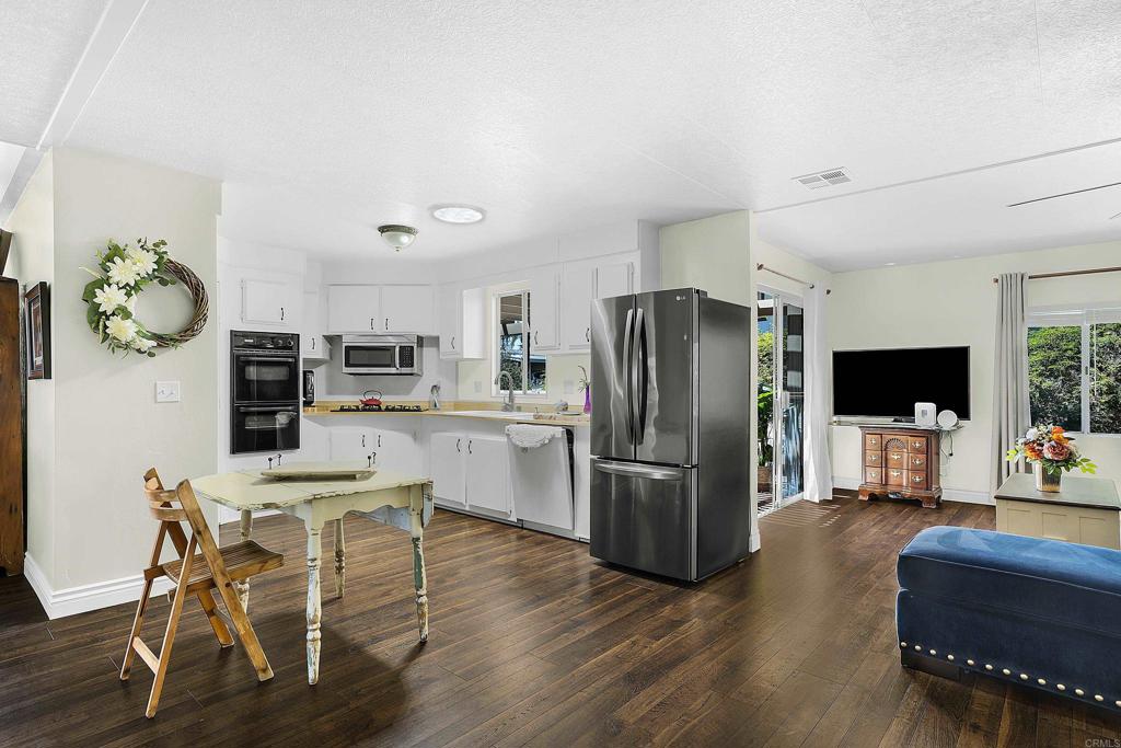 1930 W San Marcos Boulevard 352