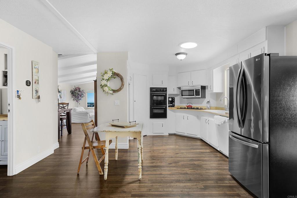 1930 W San Marcos Boulevard 352