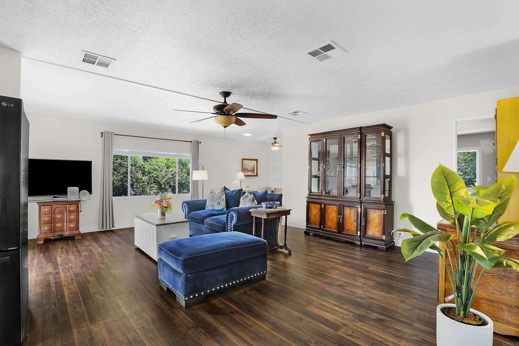 1930 W San Marcos Boulevard 352