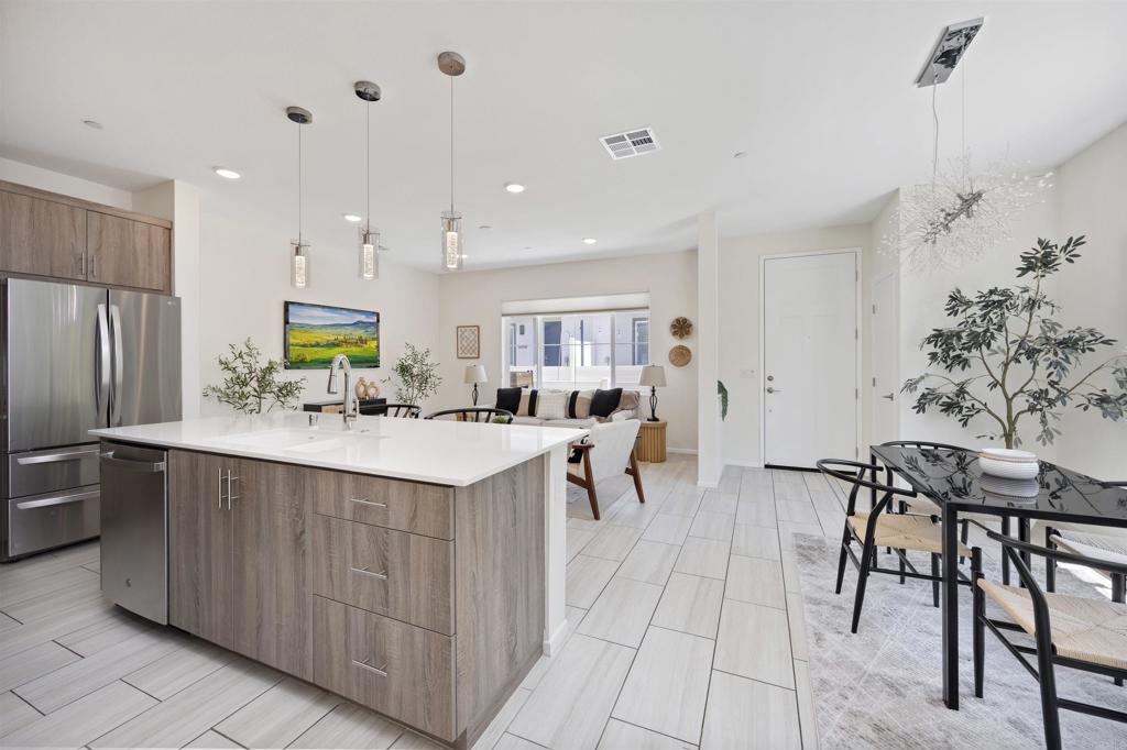 35103 Vine Place
