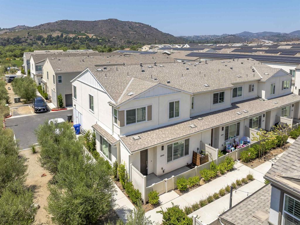 35103 Vine Place