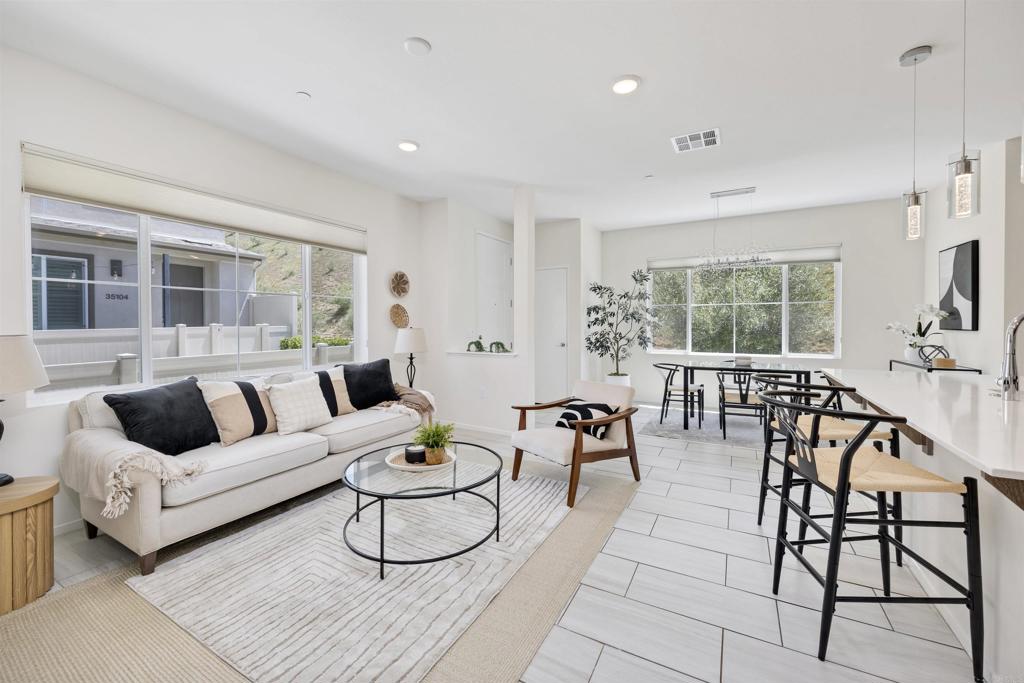 35103 Vine Place