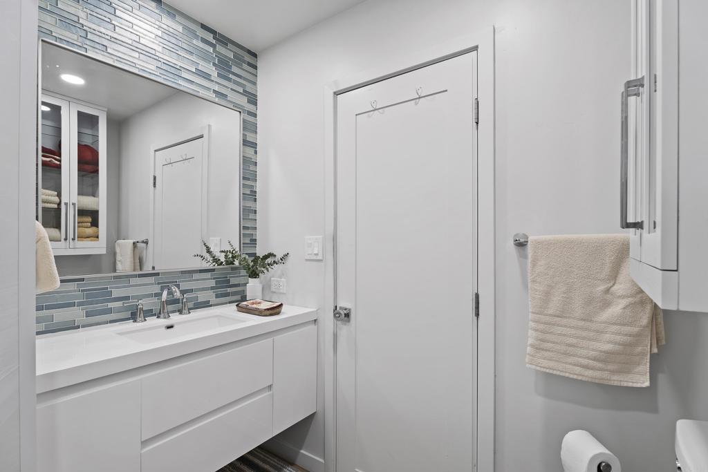 8975 Lawrence Welk Dr. 195