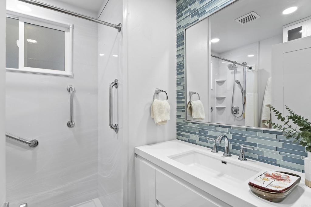 8975 Lawrence Welk Dr. 195