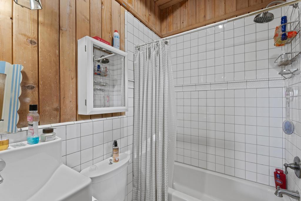 17959 Bluegrass Road