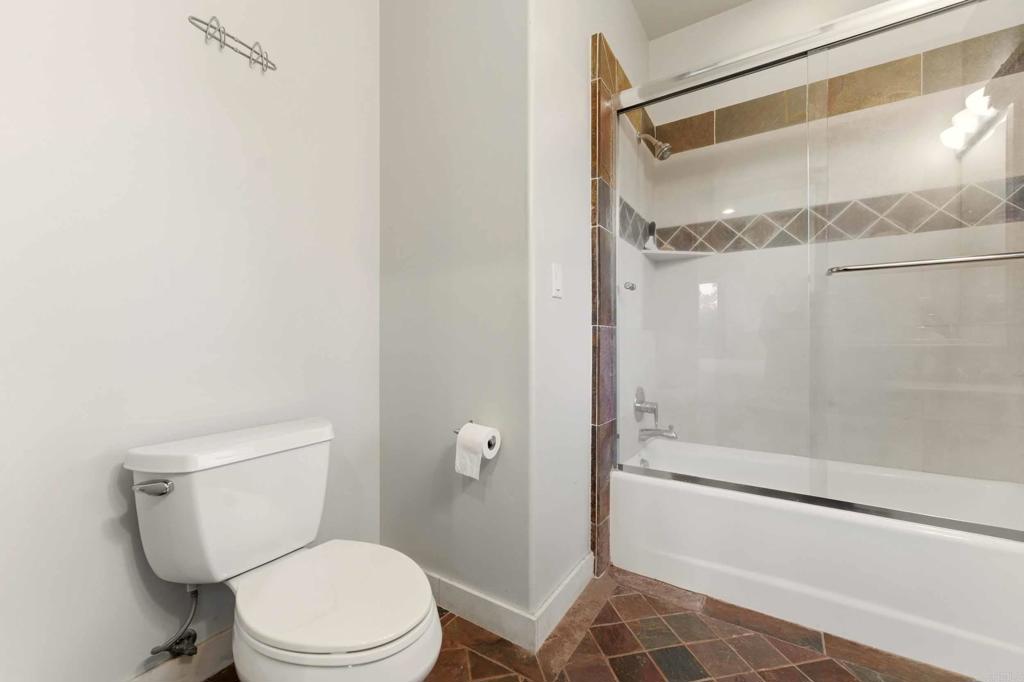 3592 Alta Loma Drive