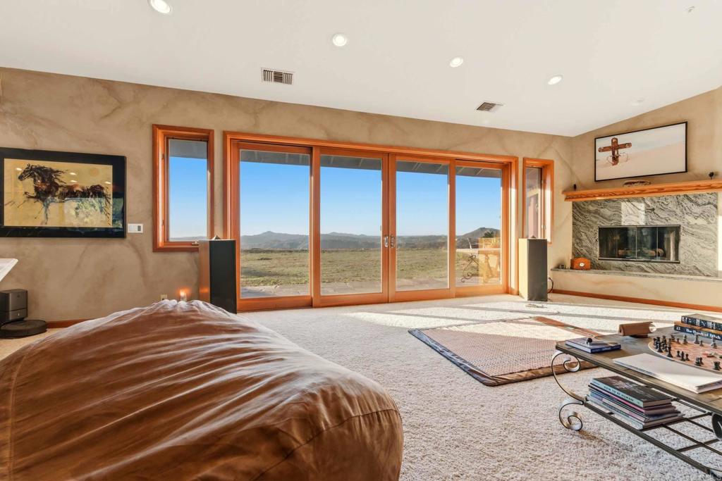 3592 Alta Loma Drive