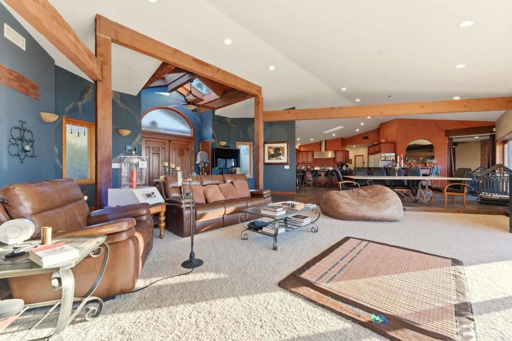 3592 Alta Loma Drive