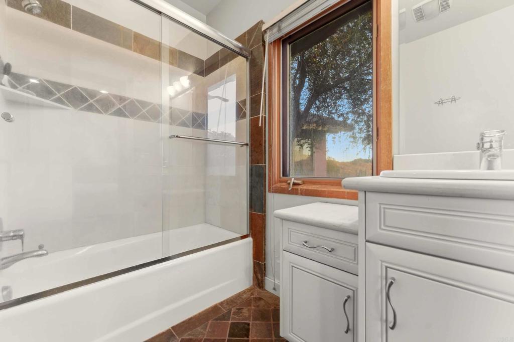 3592 Alta Loma Drive