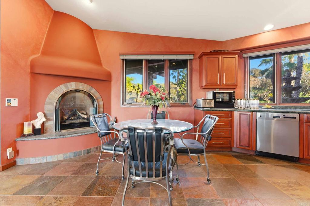 3592 Alta Loma Drive