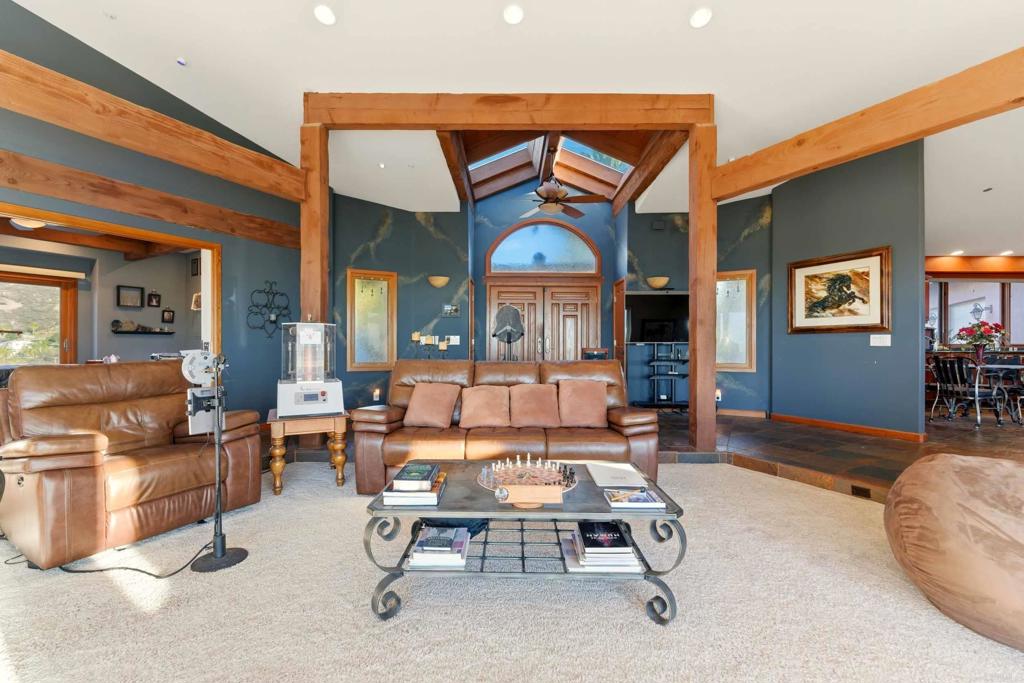 3592 Alta Loma Drive