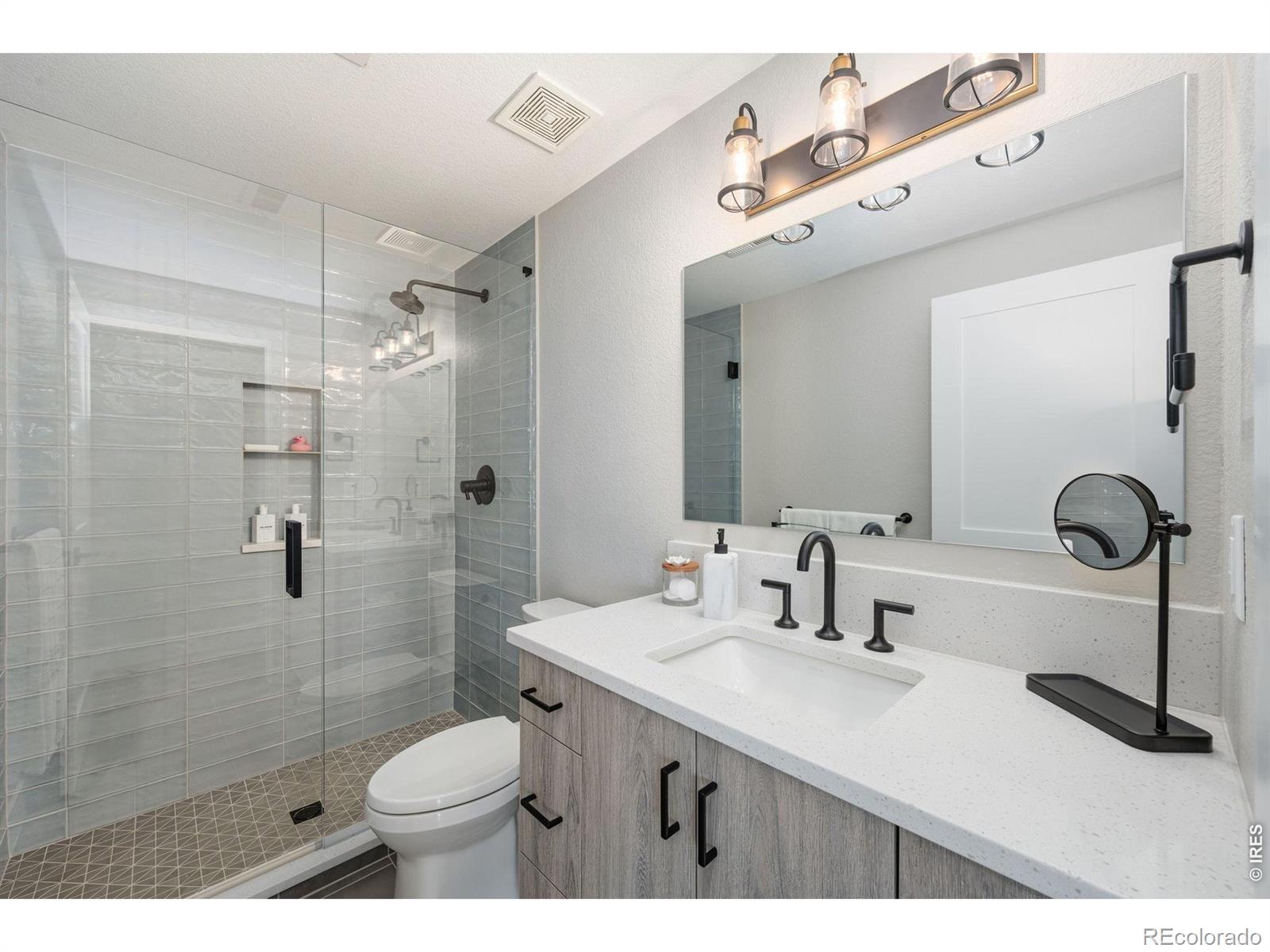 4739 Valley Oak Drive