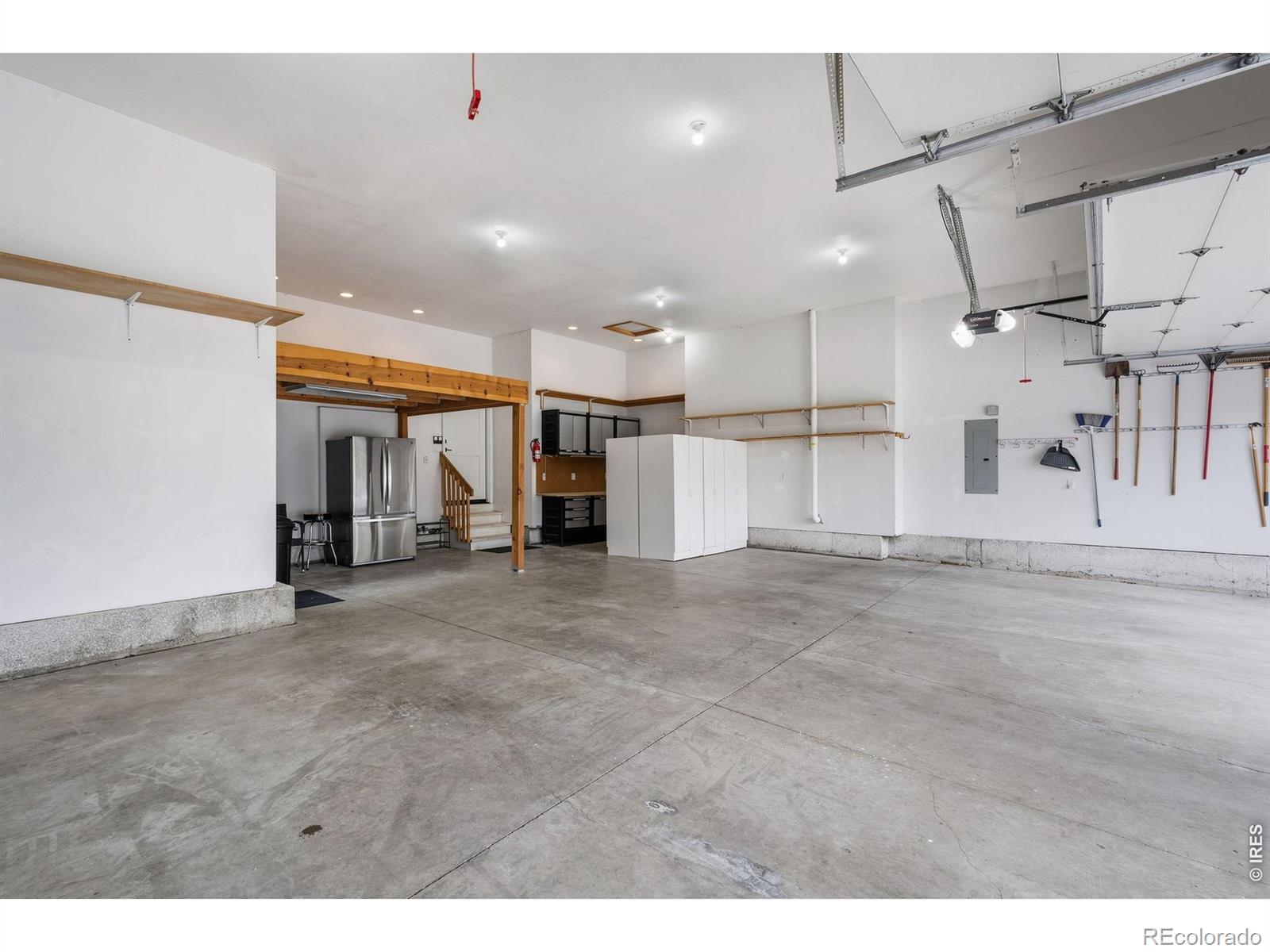 4739 Valley Oak Drive