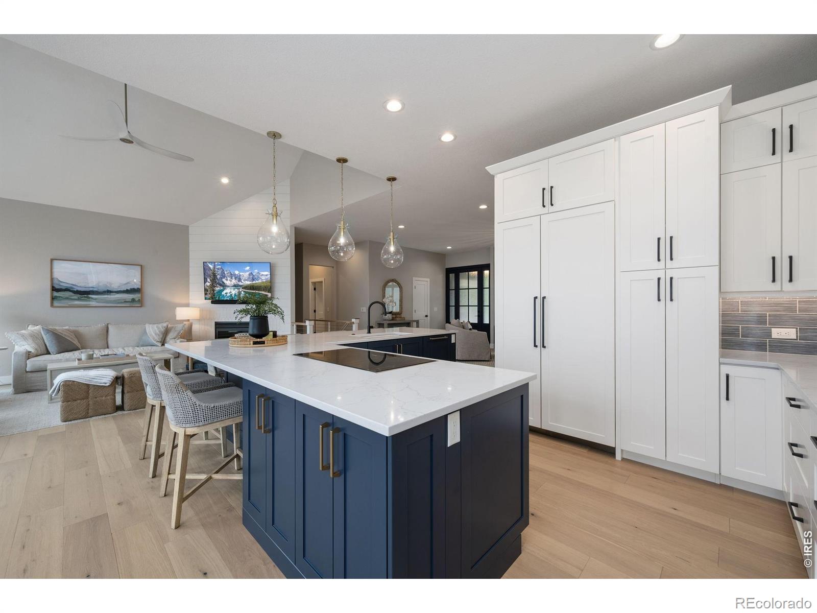 4739 Valley Oak Drive