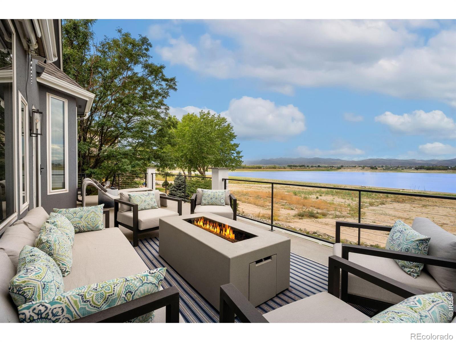 4739 Valley Oak Drive