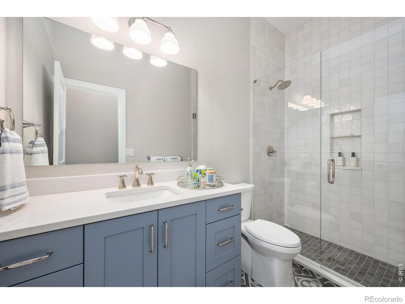 4739 Valley Oak Drive