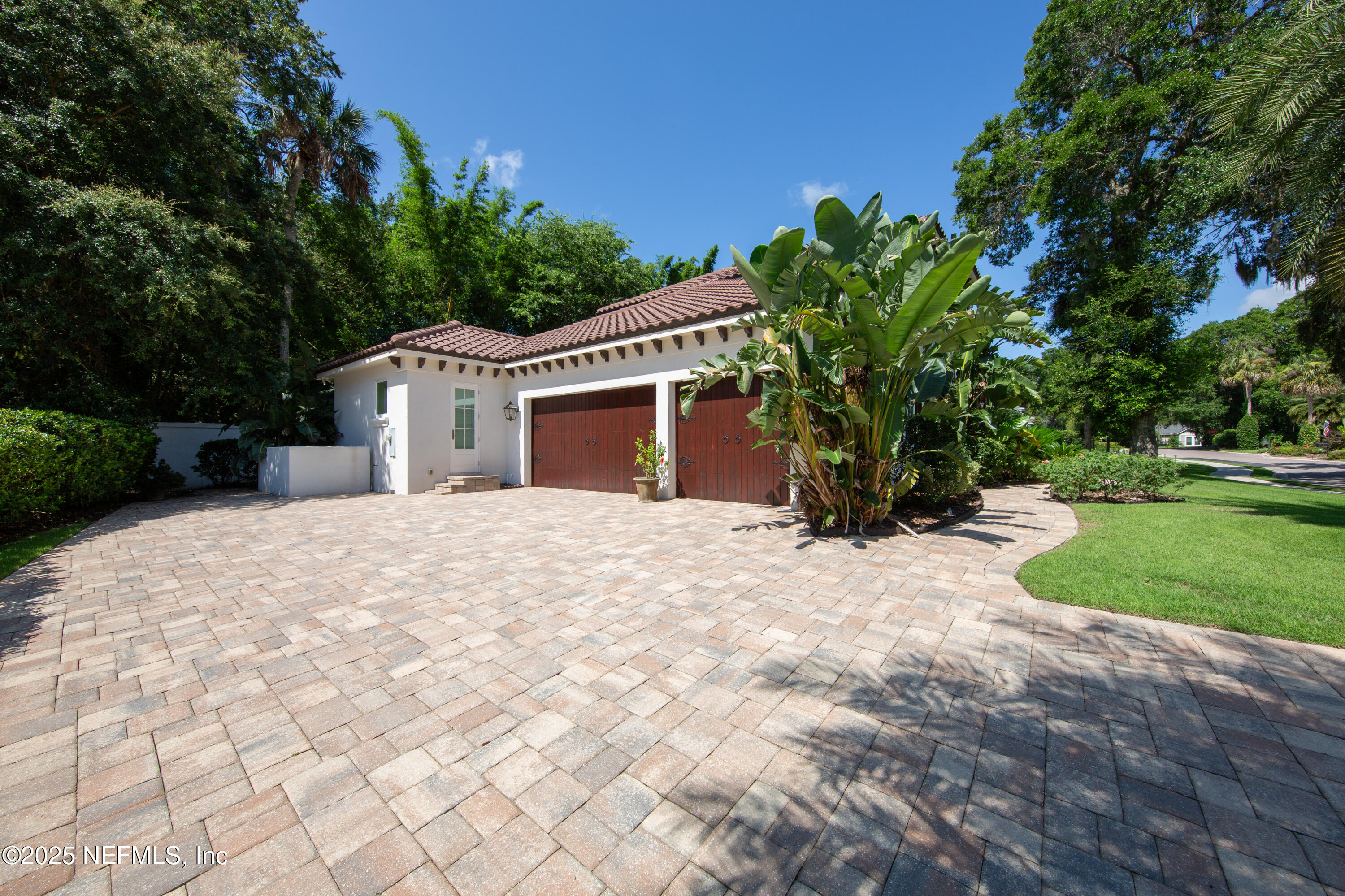 109 BENT OAK Drive
