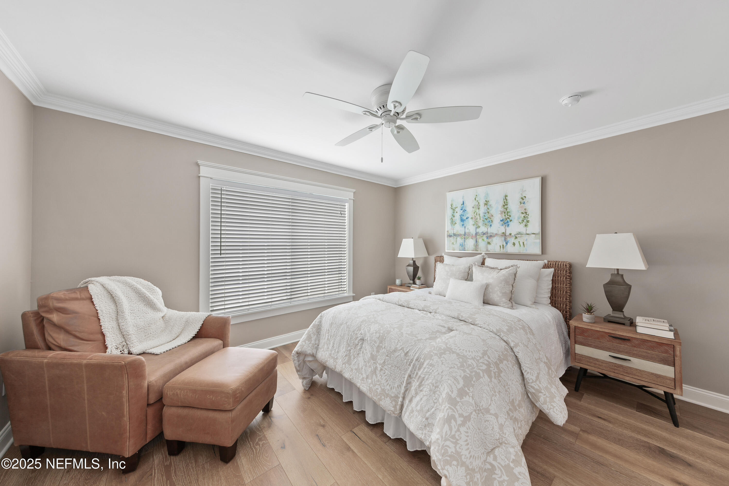 199 S ROSCOE Boulevard