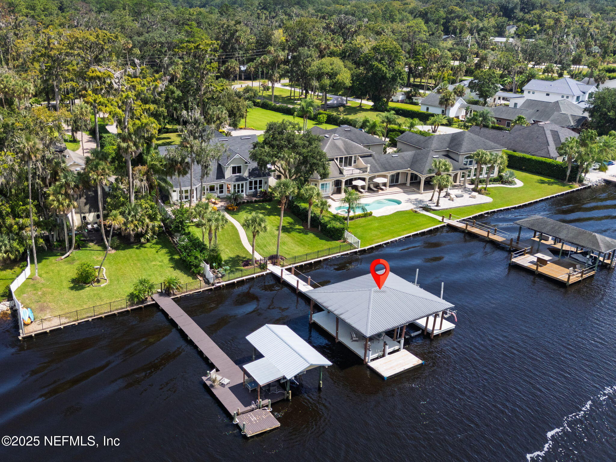 199 S ROSCOE Boulevard