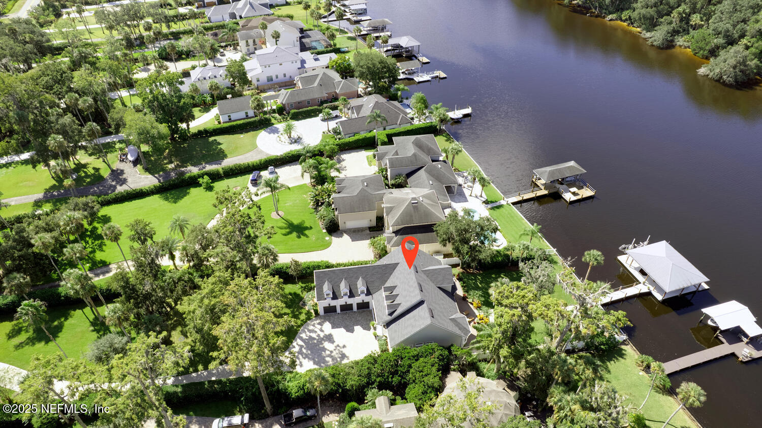 199 S ROSCOE Boulevard