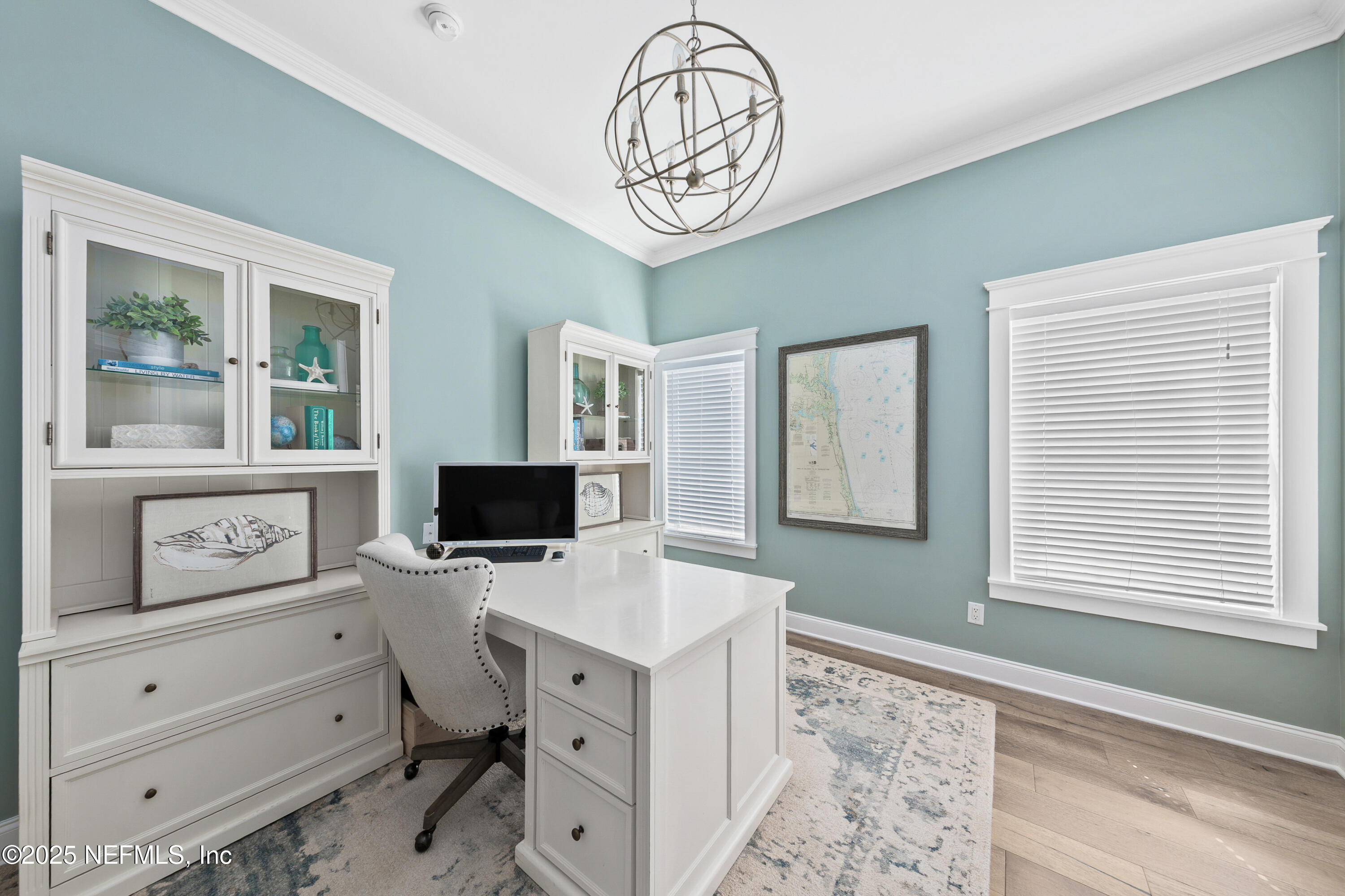 199 S ROSCOE Boulevard