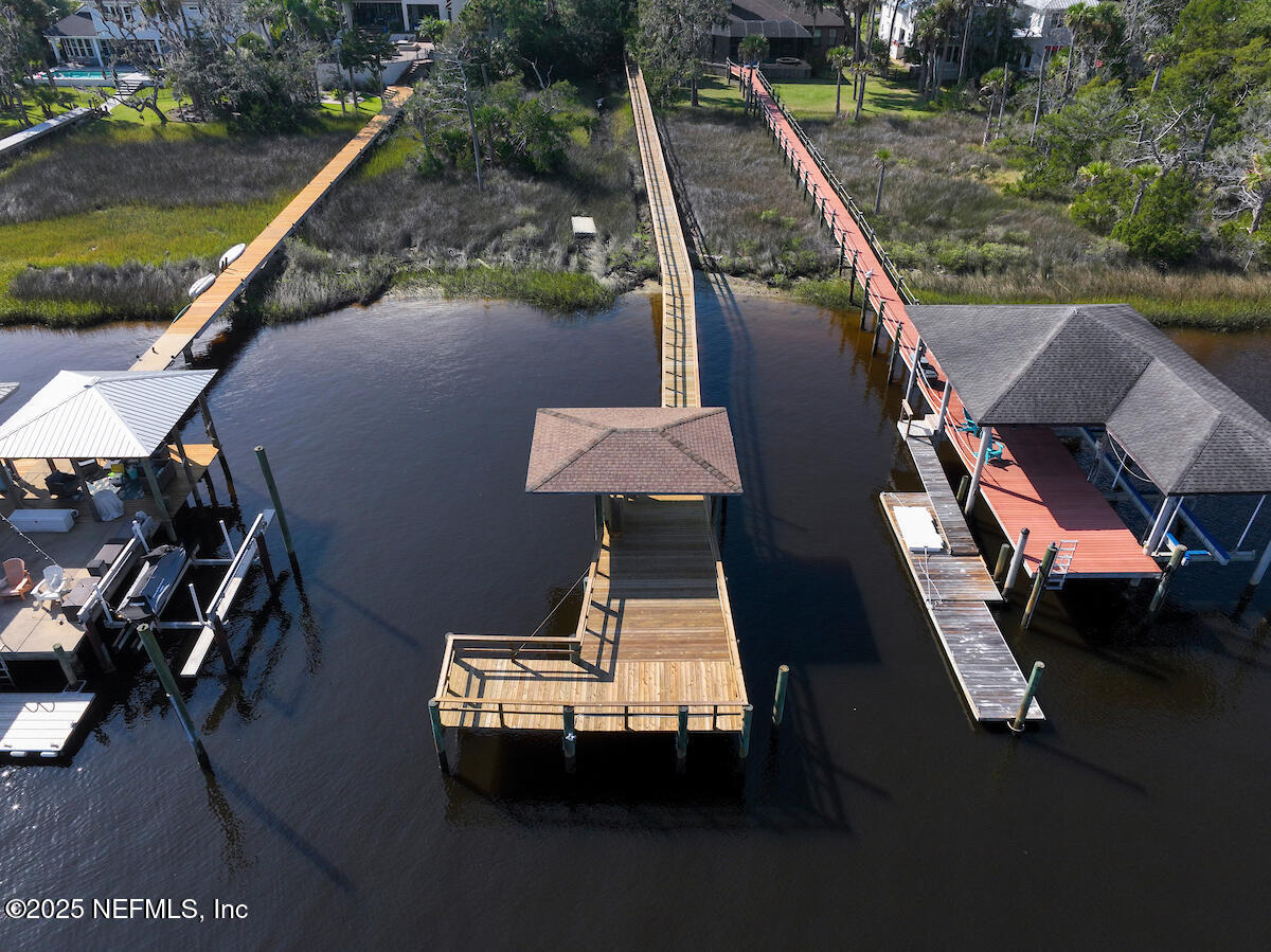 814 S HARBOR LIGHTS Drive