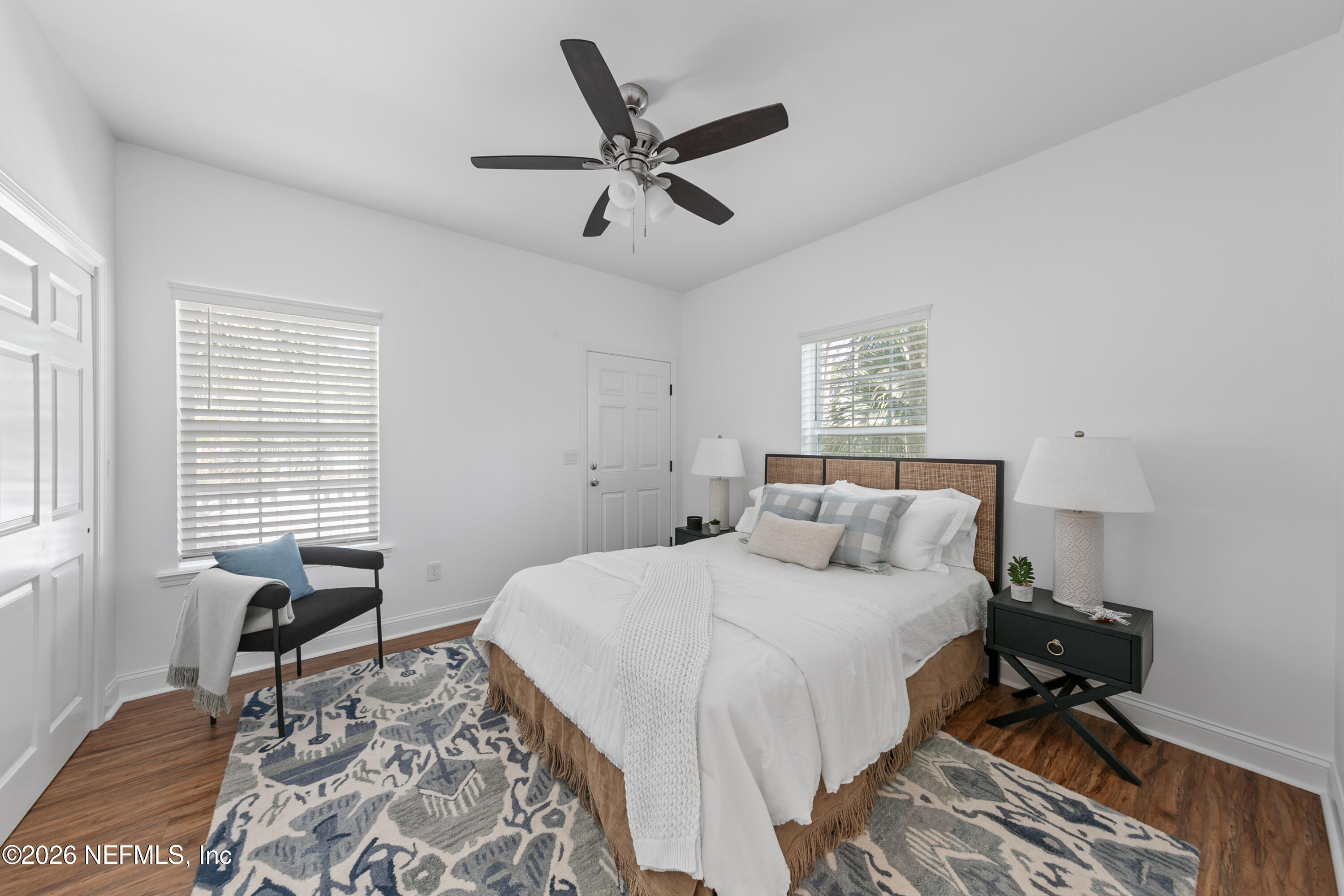 195 S ROSCOE Boulevard