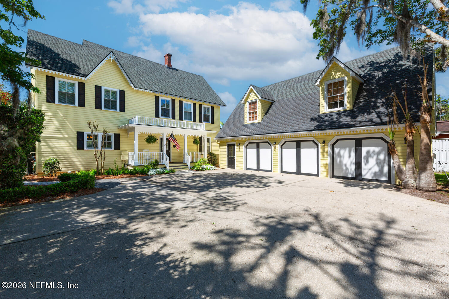 195 S ROSCOE Boulevard