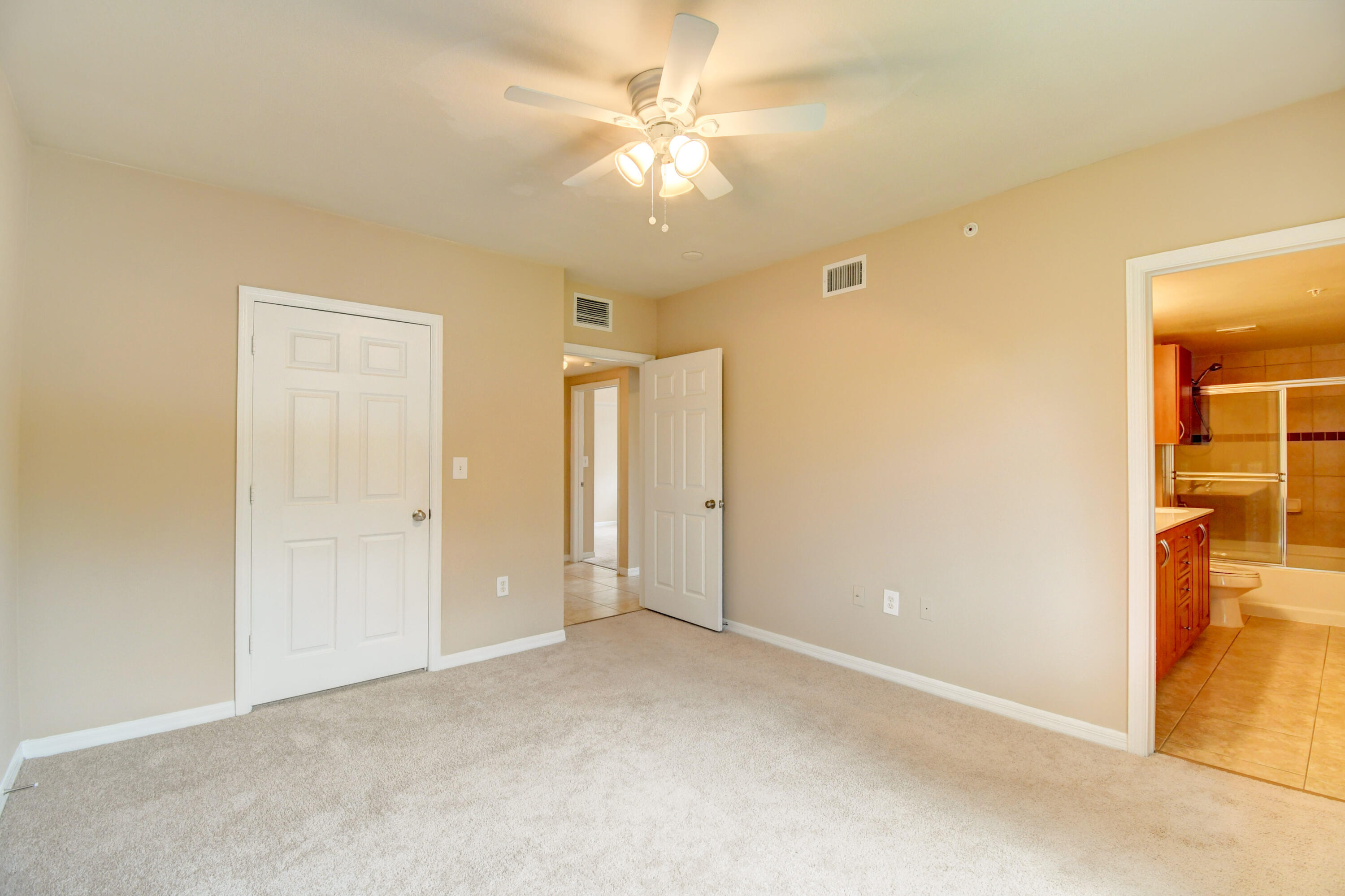 6505 Emerald Dunes Drive 201