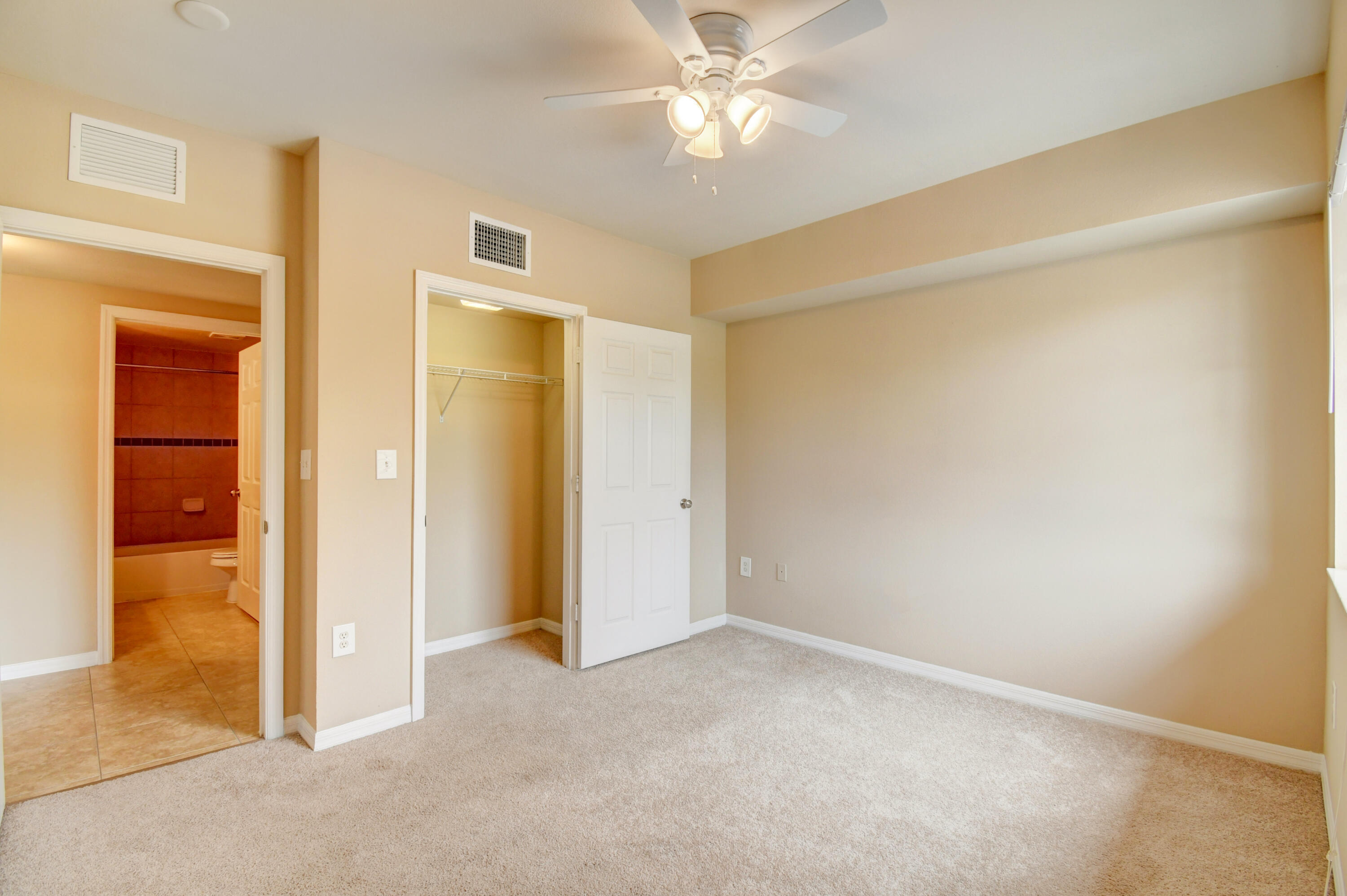 6505 Emerald Dunes Drive 201