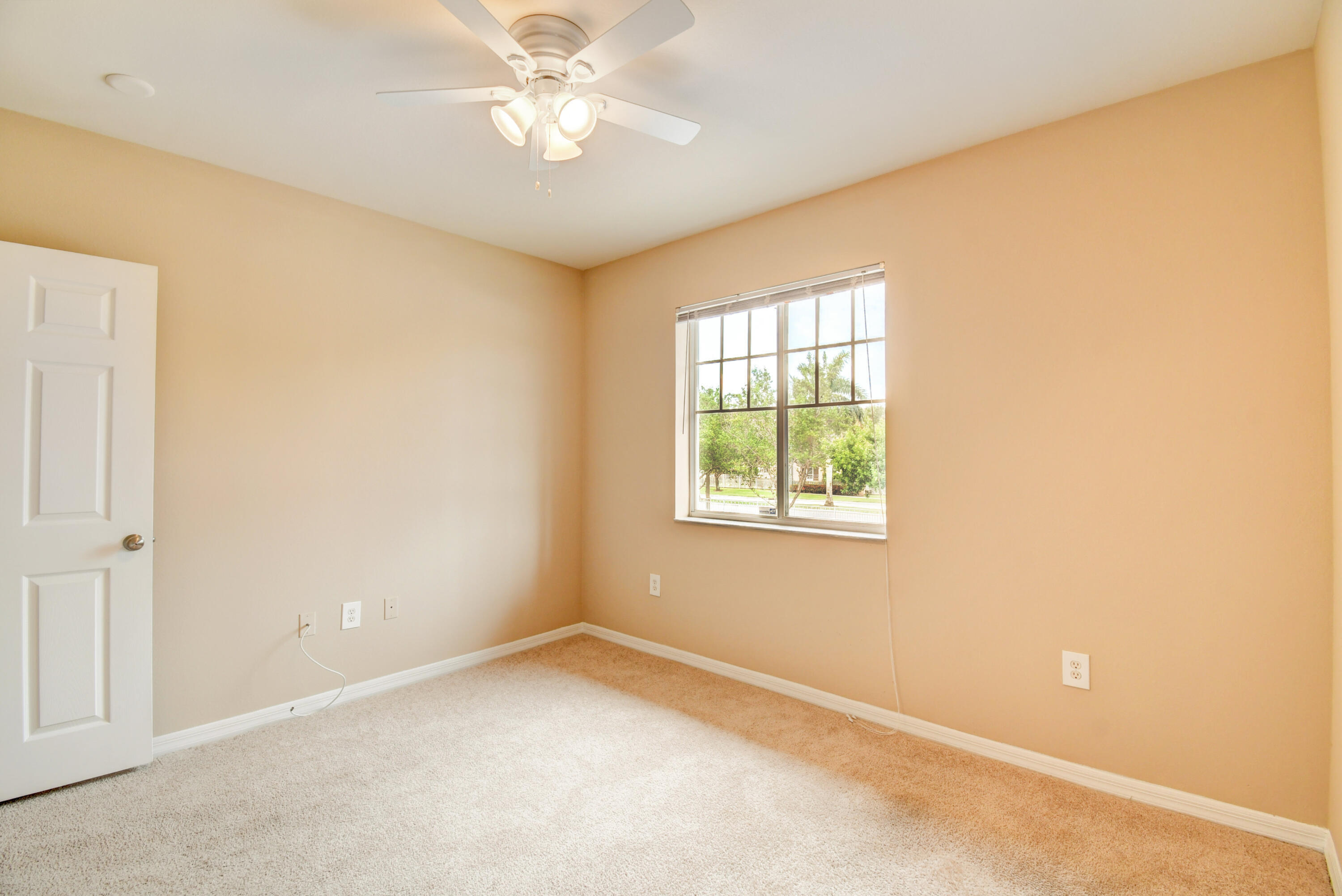 6505 Emerald Dunes Drive 201