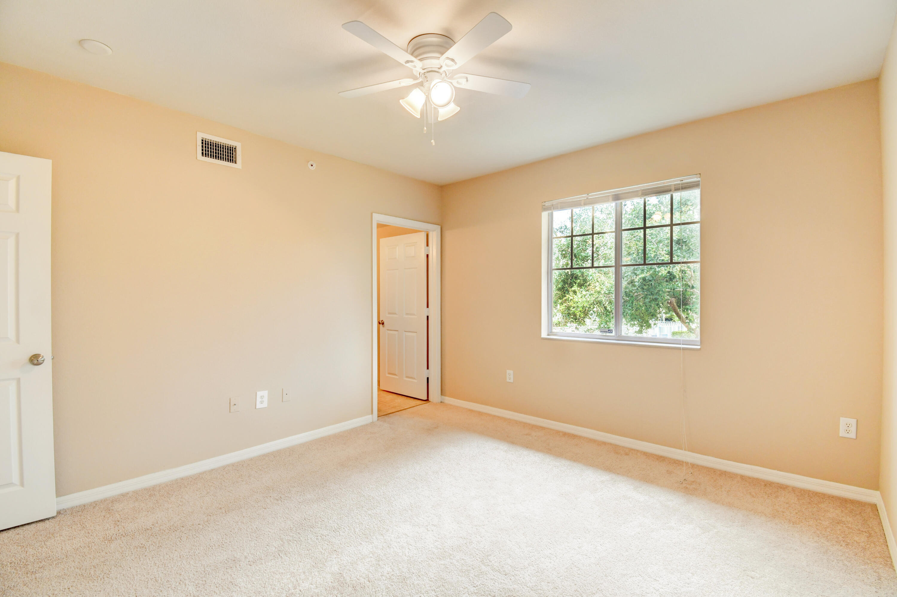 6505 Emerald Dunes Drive 201