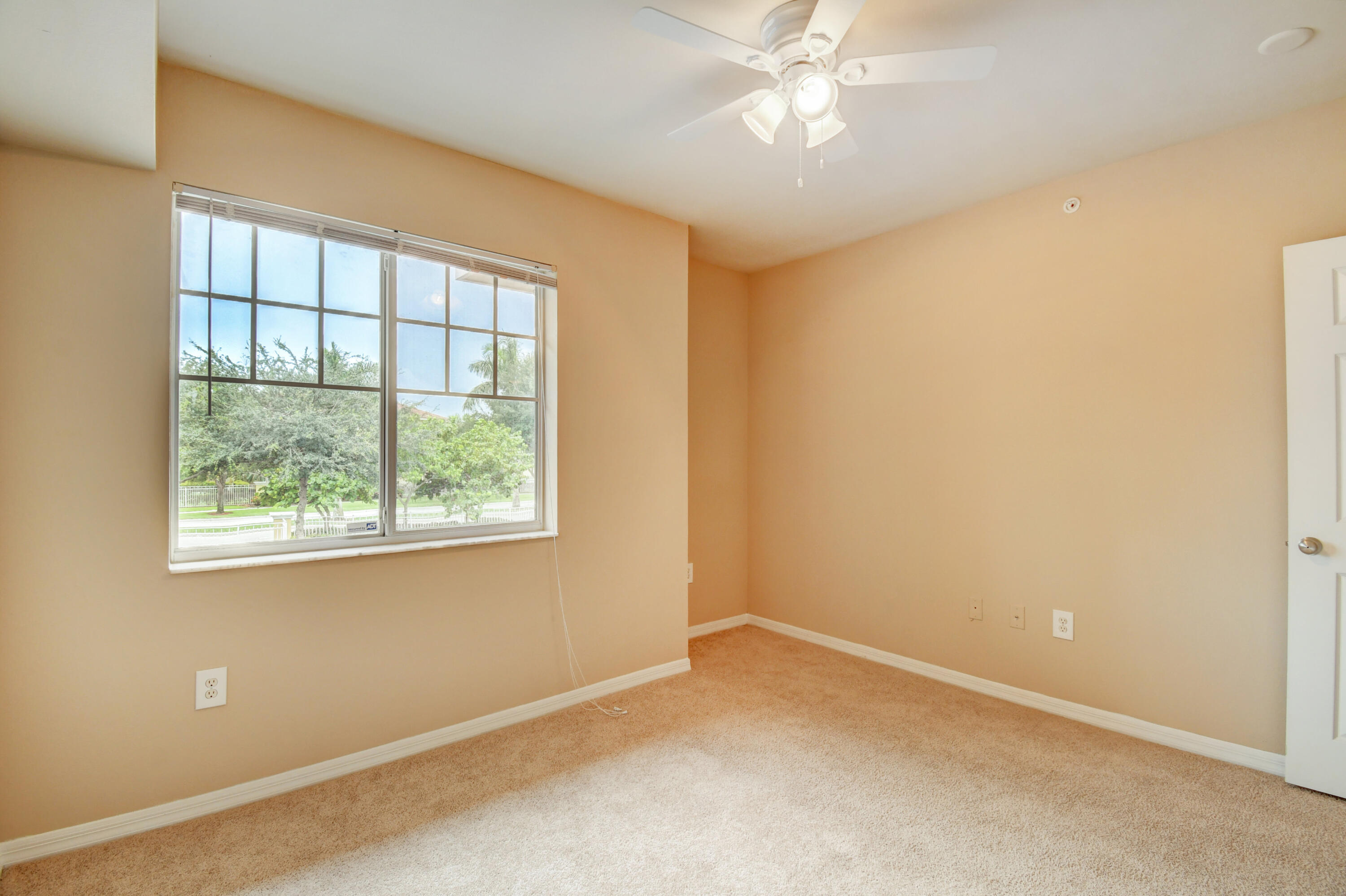 6505 Emerald Dunes Drive 201