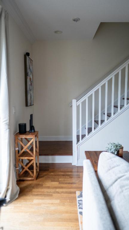 2502 N Dixie Highway Unit: 40