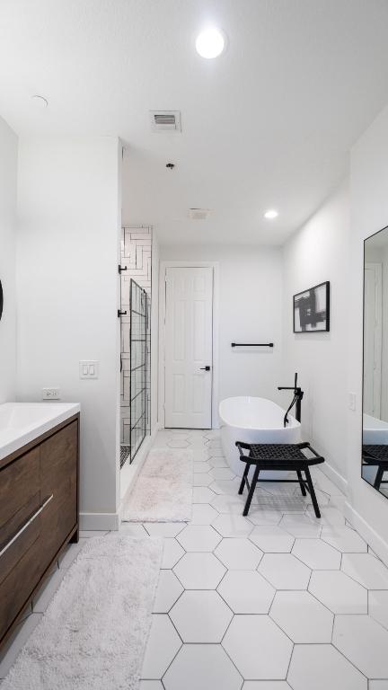 2502 N Dixie Highway Unit: 40