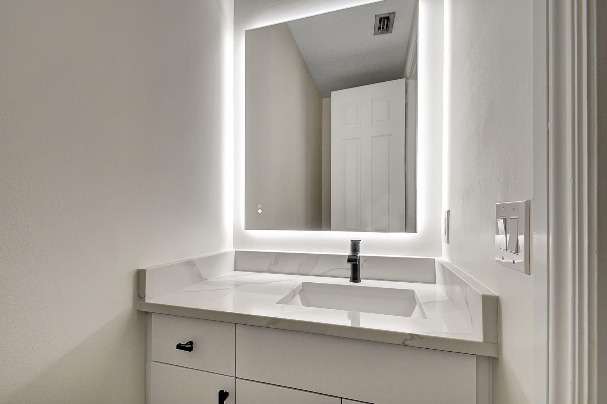 2502 N Dixie Highway 47