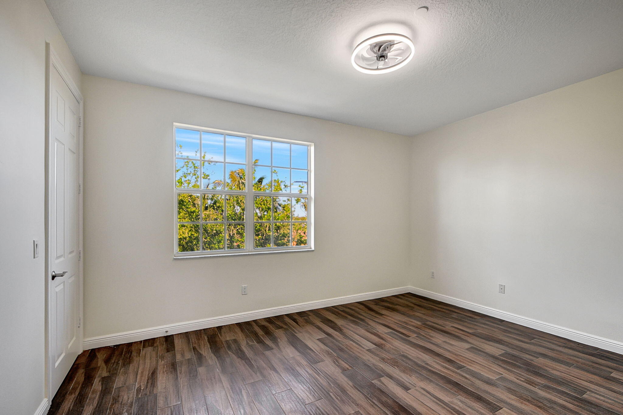 2502 N Dixie Highway 47