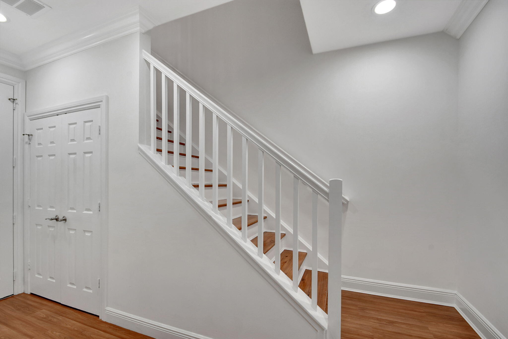 2502 N Dixie Highway 17