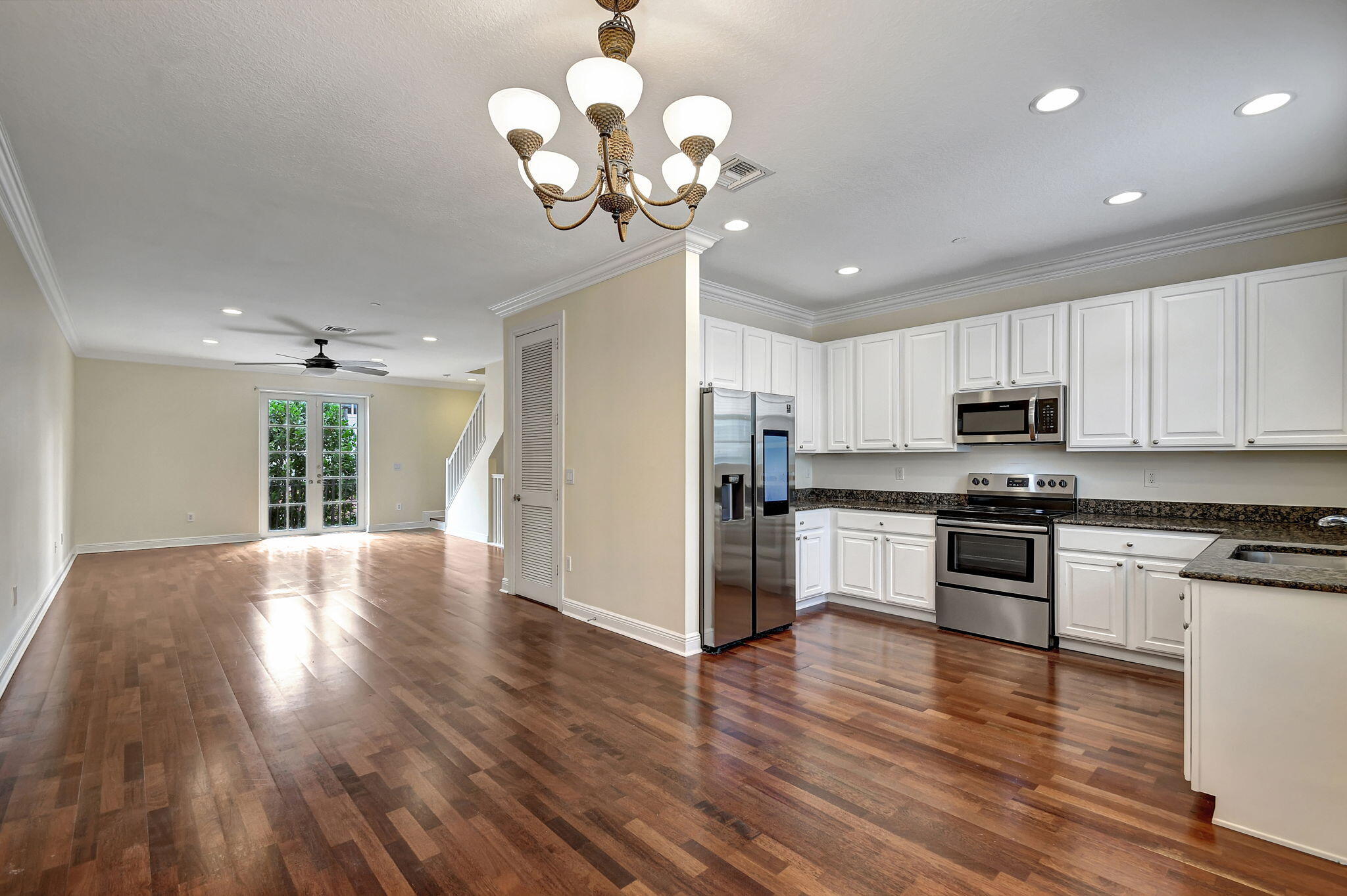 2502 N Dixie Highway 40