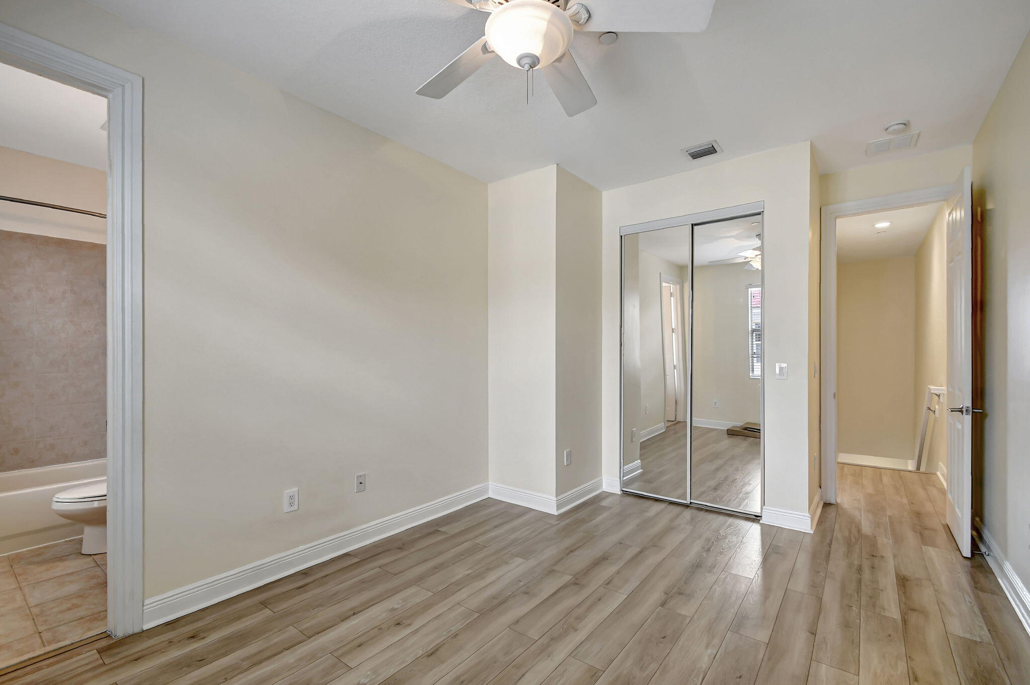 2502 N Dixie Highway 40