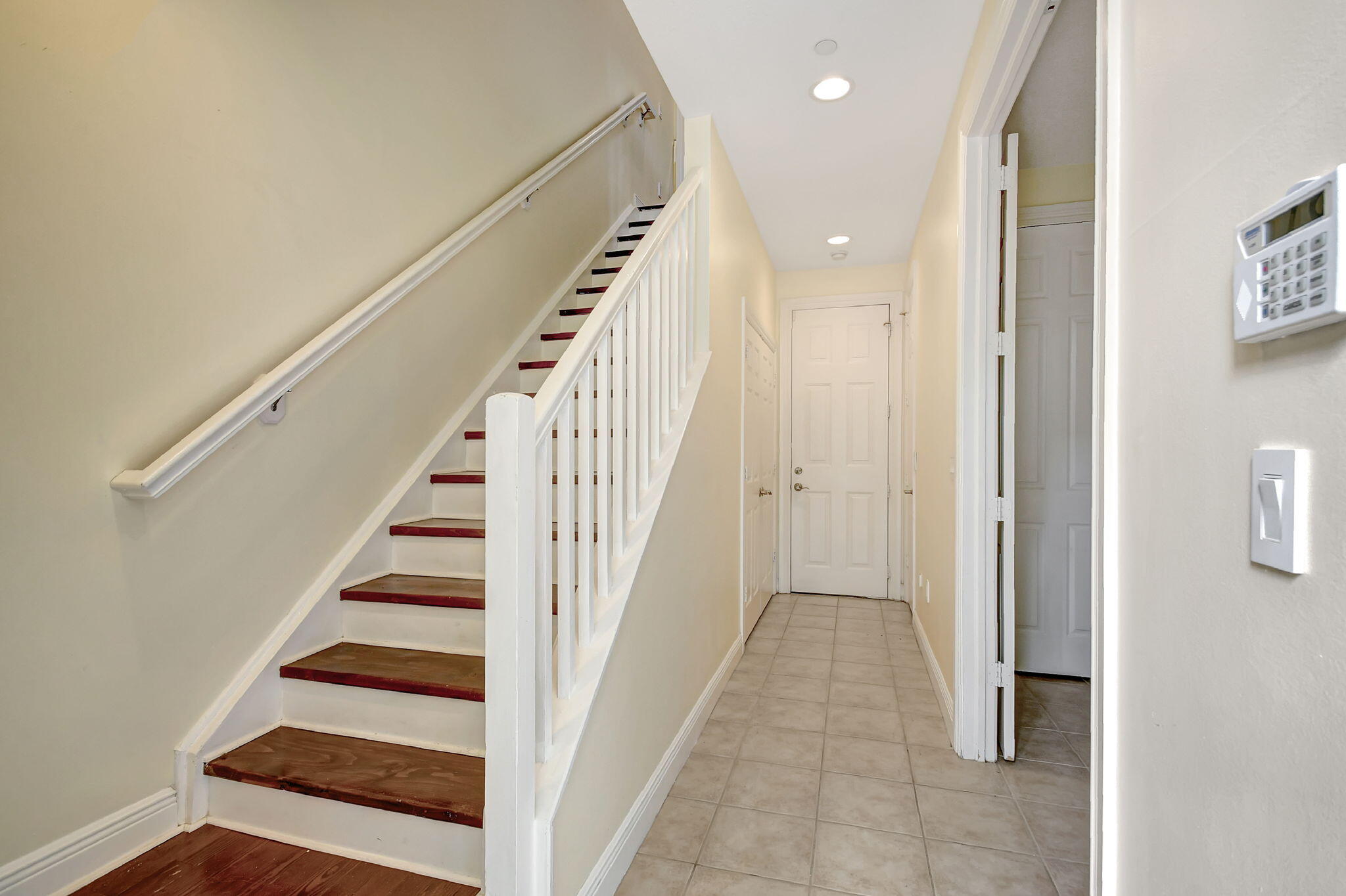 2502 N Dixie Highway 40