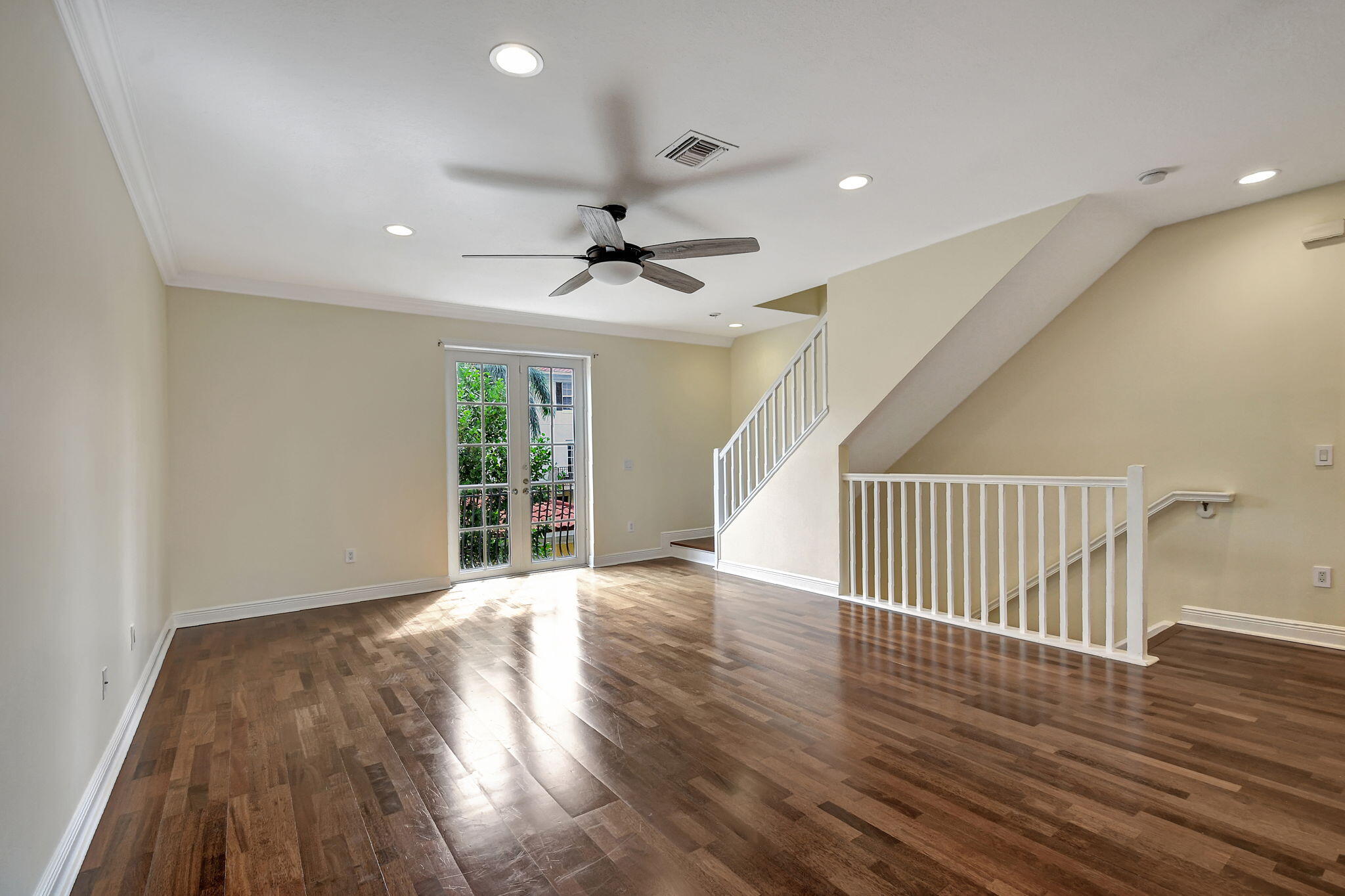 2502 N Dixie Highway 40