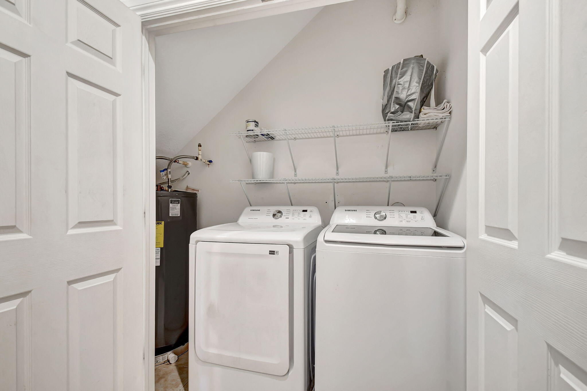 2502 N Dixie Highway 32