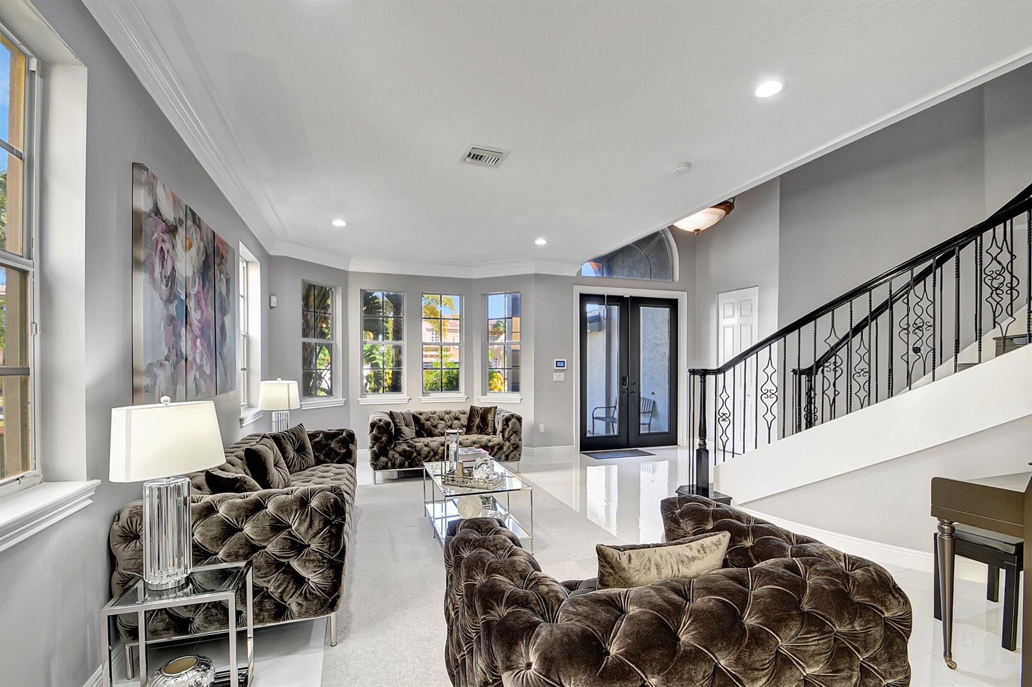 2254 Ridgewood Court