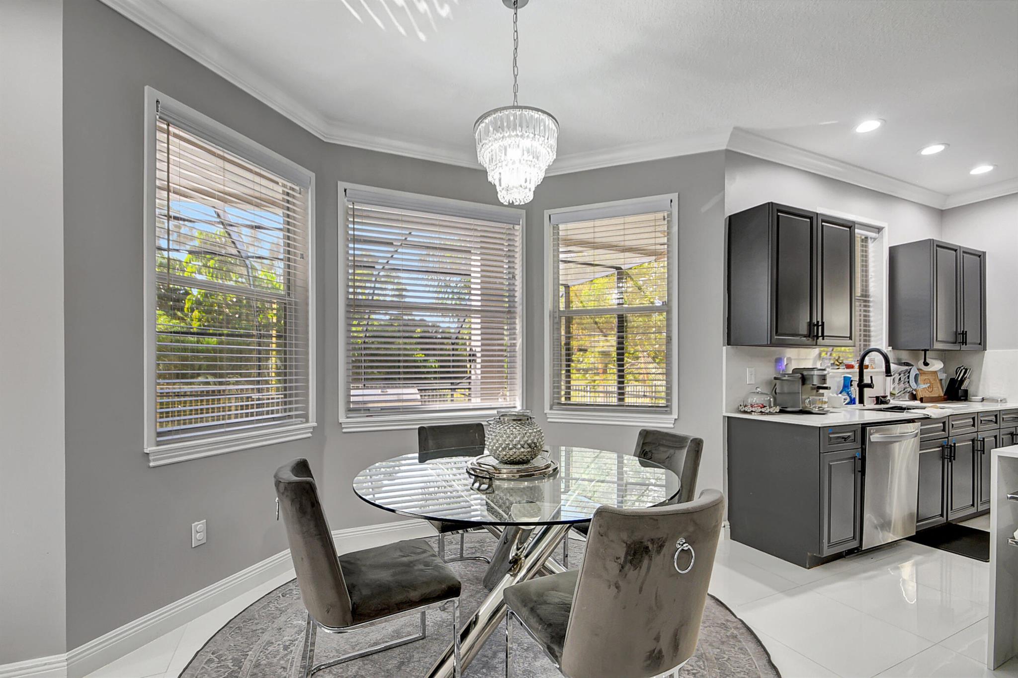 2254 Ridgewood Court