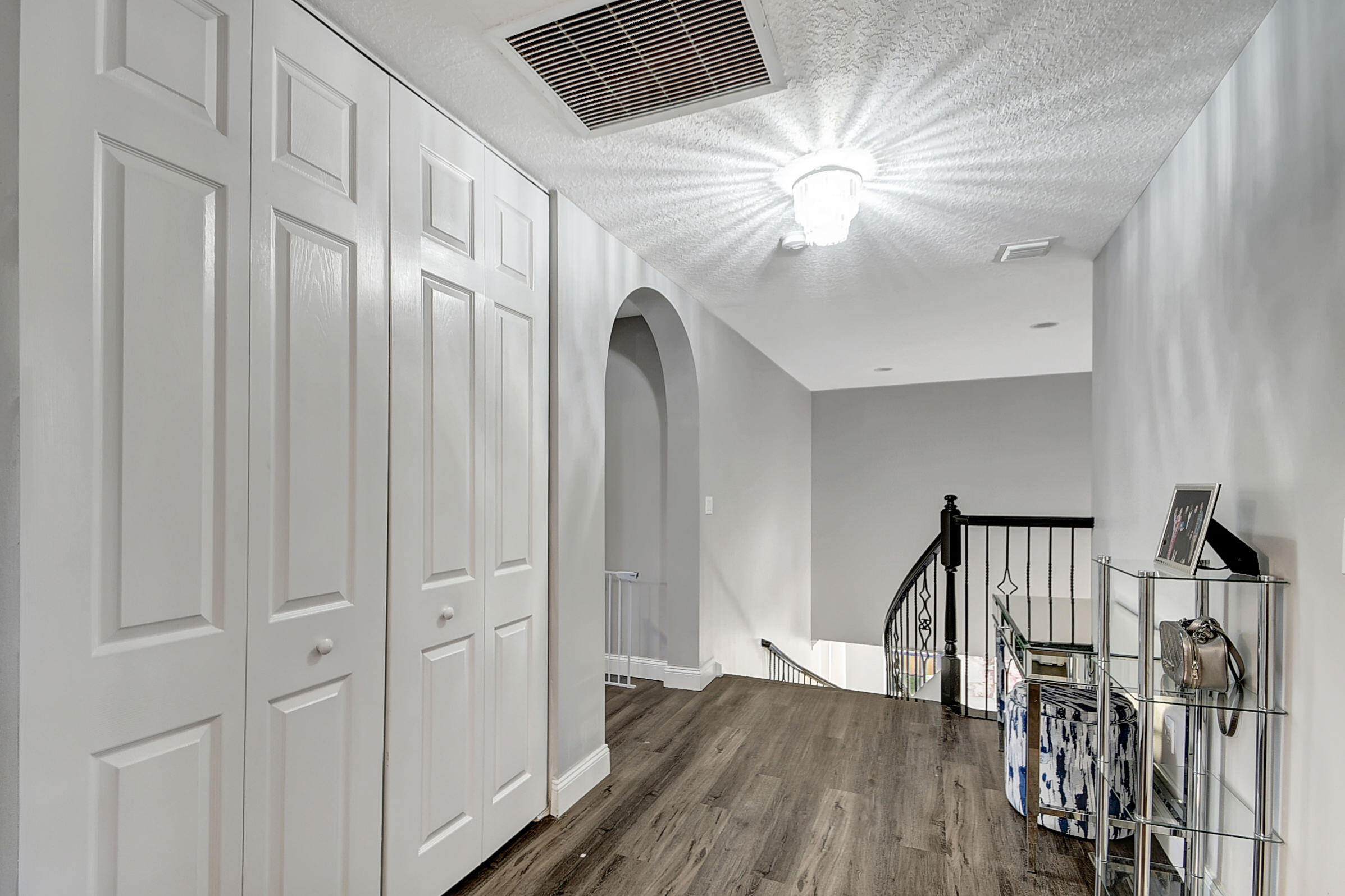 2254 Ridgewood Court