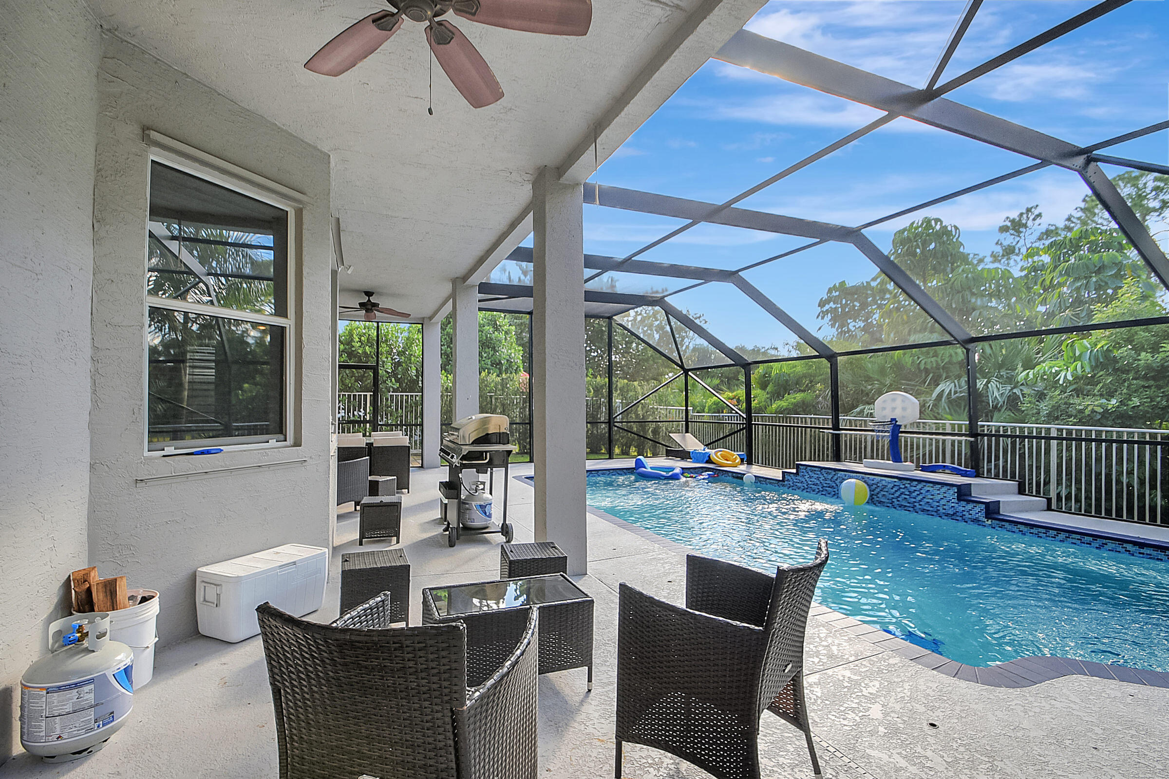 2254 Ridgewood Court