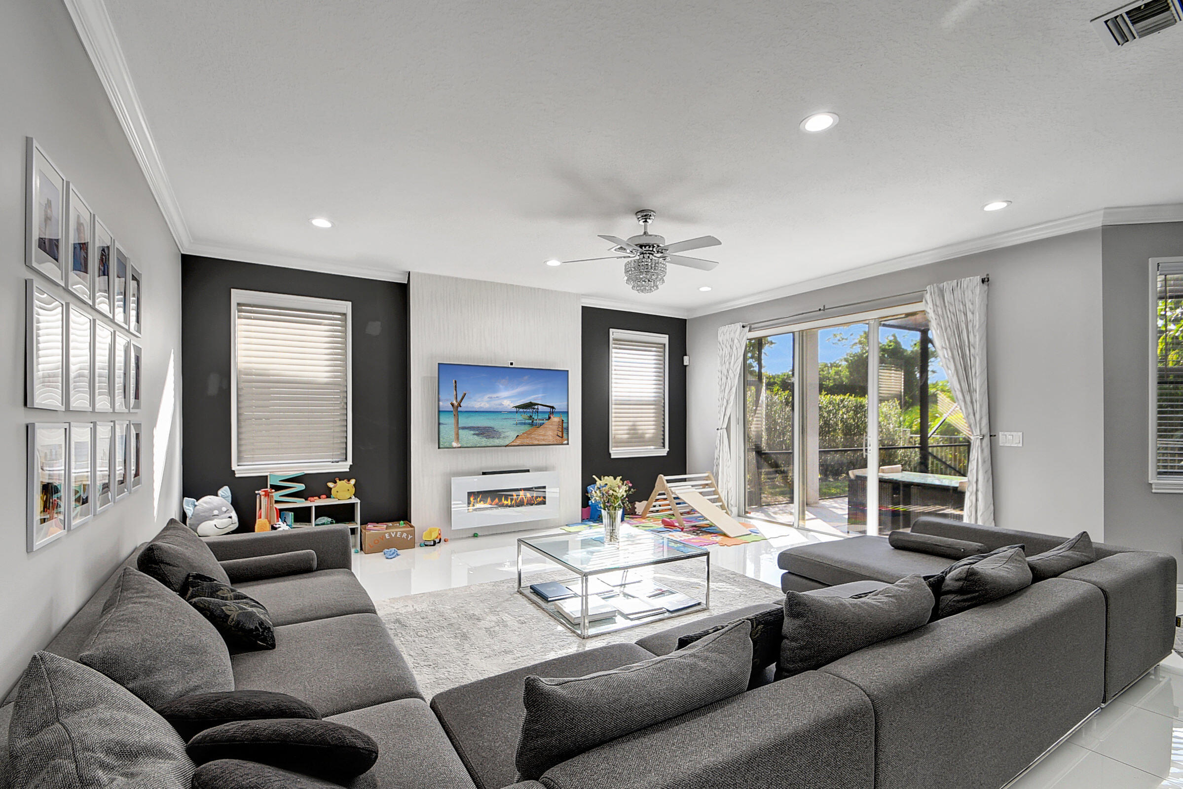 2254 Ridgewood Court